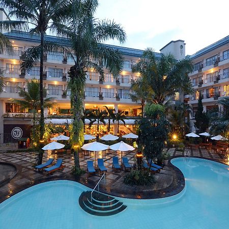 The Jayakarta Suites Bandung Exteriör bild
