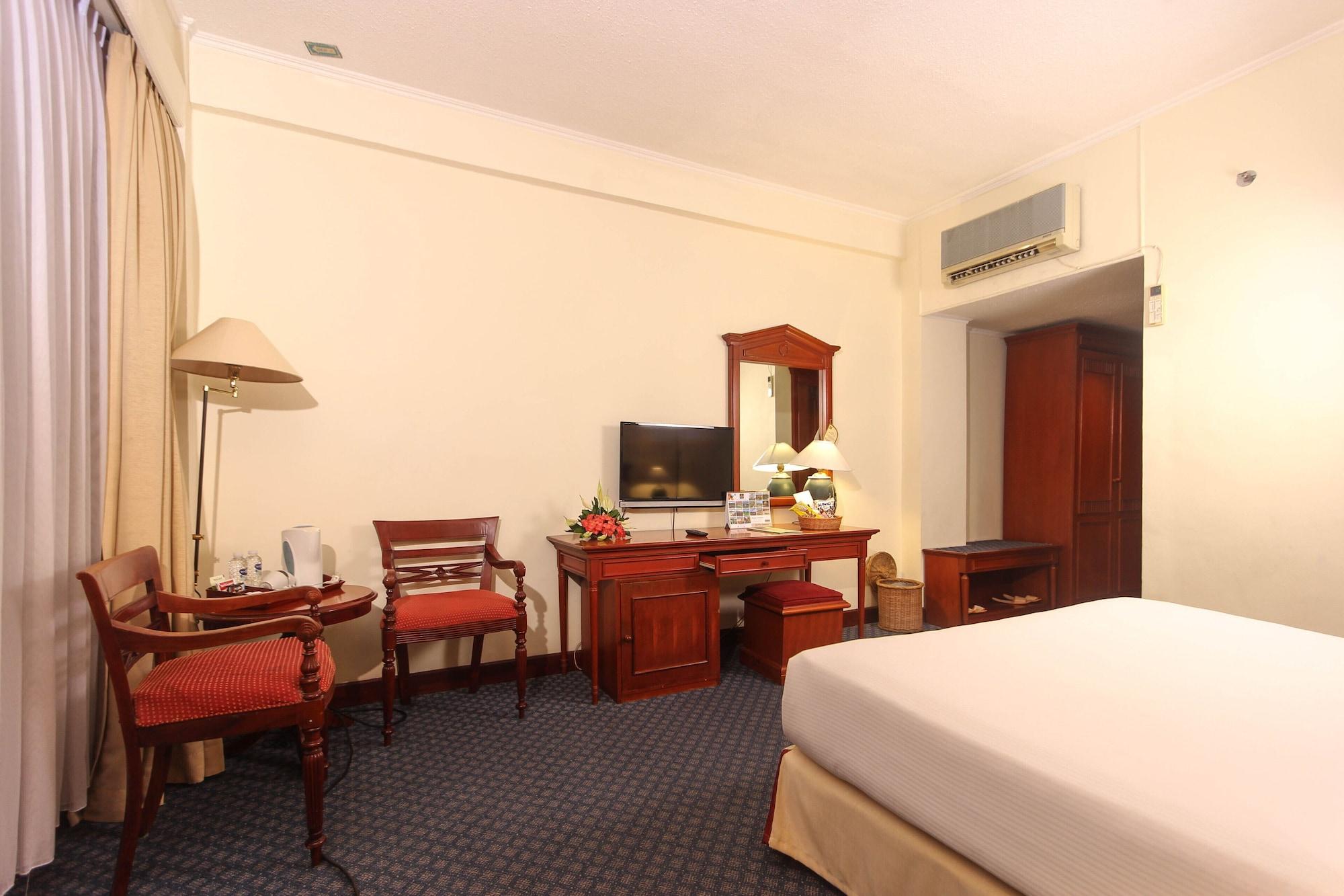 The Jayakarta Suites Bandung Exteriör bild