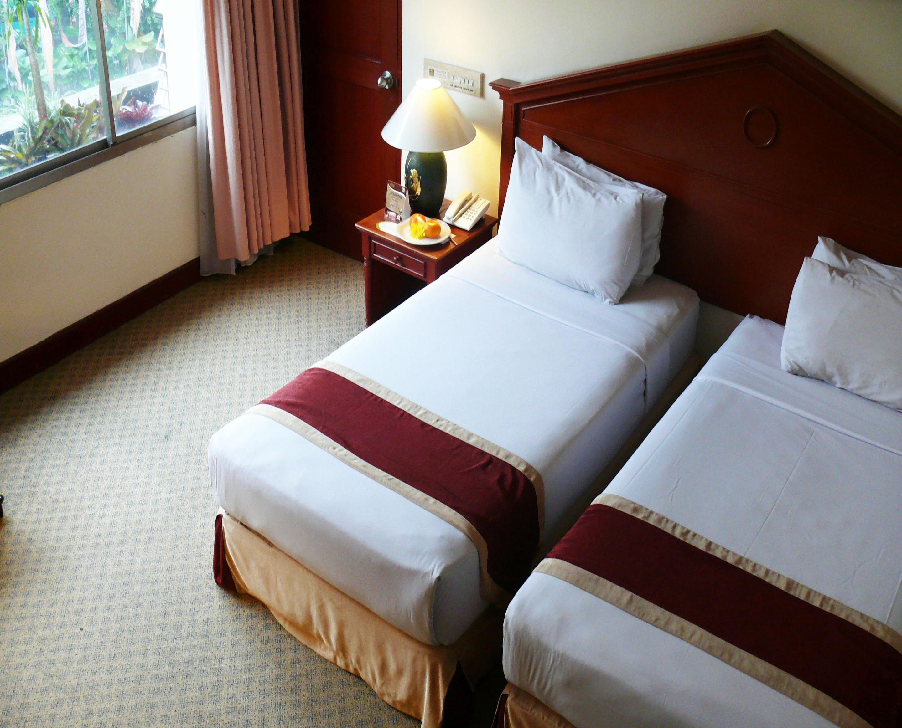 The Jayakarta Suites Bandung Exteriör bild