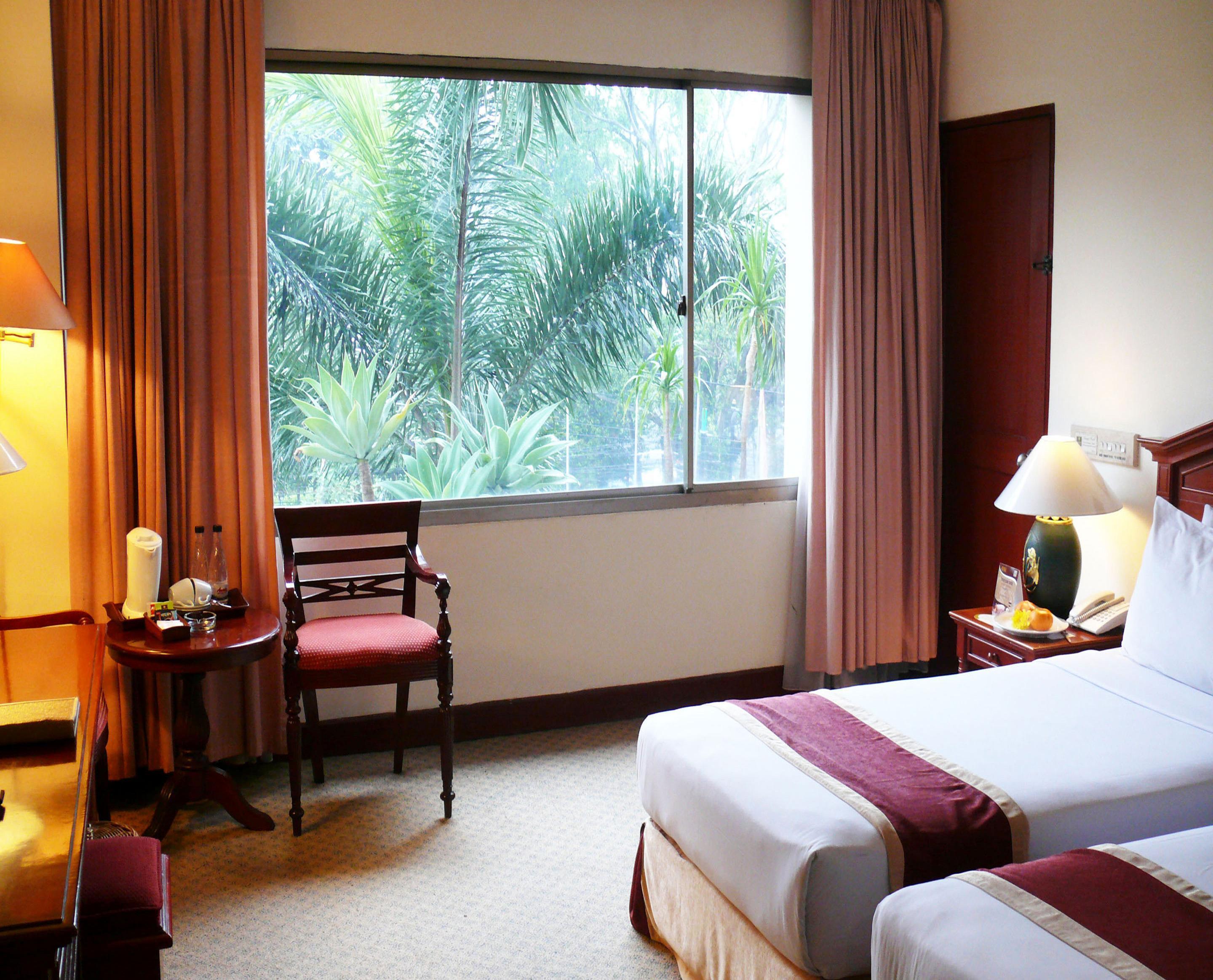 The Jayakarta Suites Bandung Exteriör bild