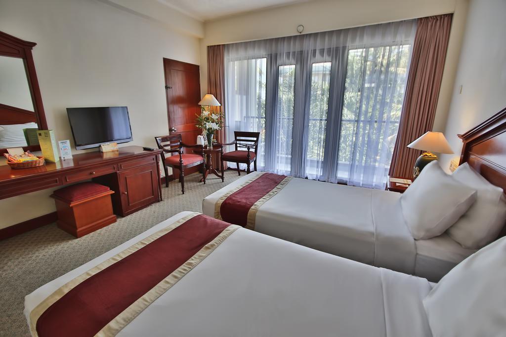 The Jayakarta Suites Bandung Rum bild