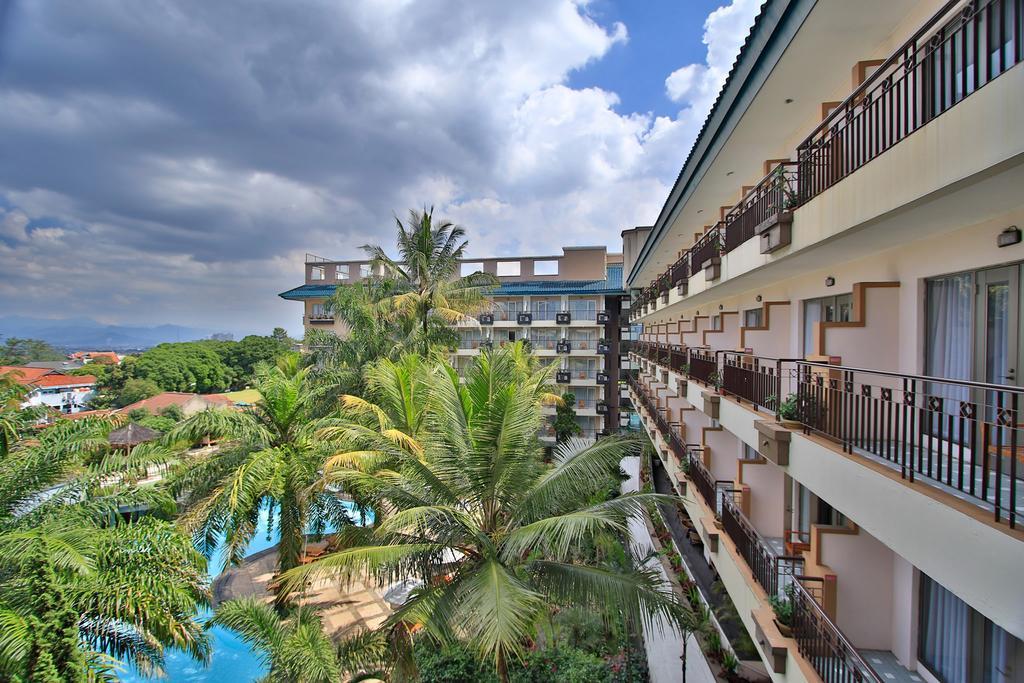 The Jayakarta Suites Bandung Exteriör bild